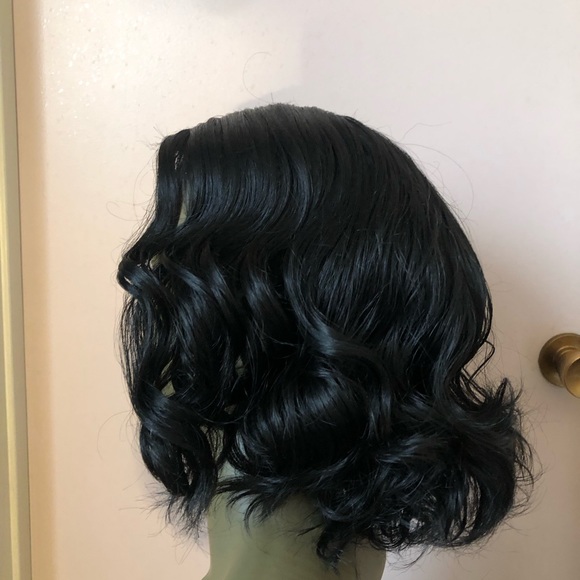 Wavy Bob wig - Picture 6 of 7